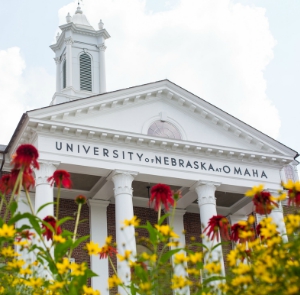 uno's arts & sciences hall